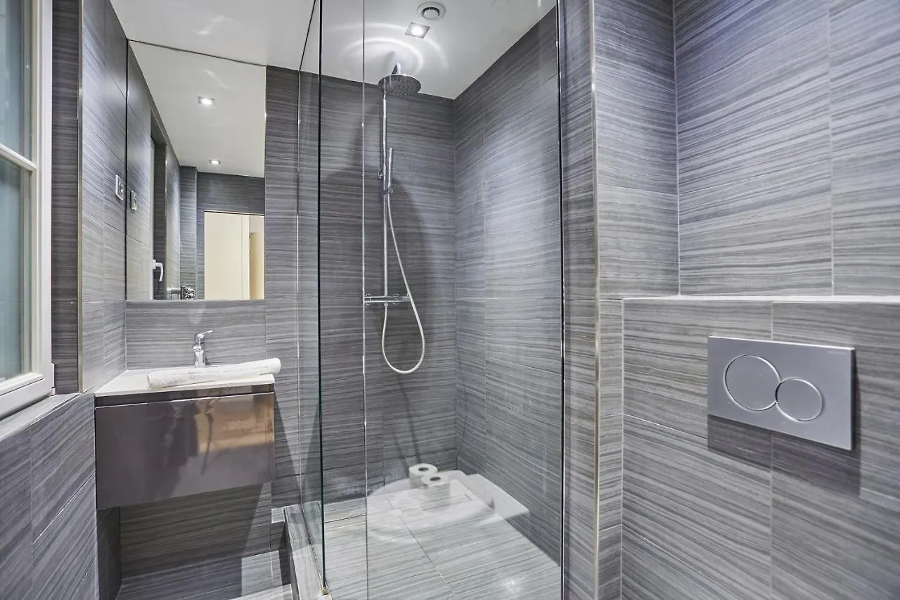 Residence Center Of Paris Le Marais By Studio Prestige